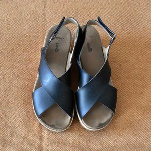 clarks cushion cork wedges